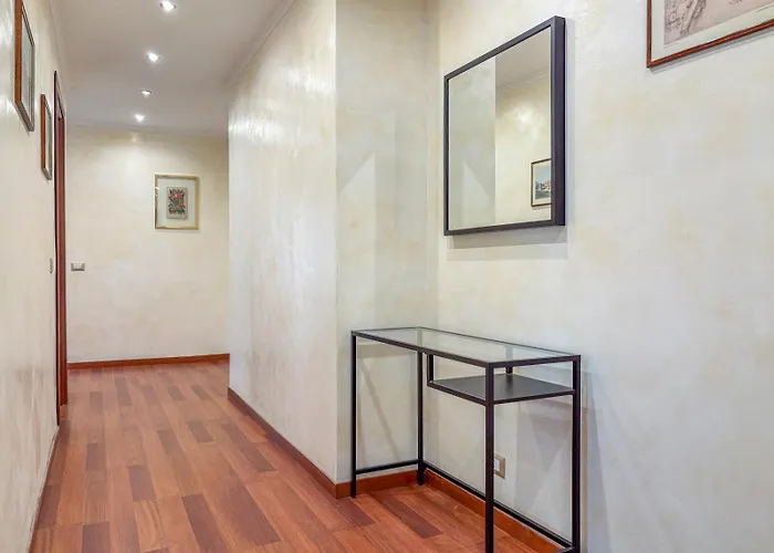 Apartament Hc - Gerani Lovely With Balcony! *